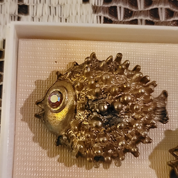 Vintage Brooches! - Picture 2 of 2